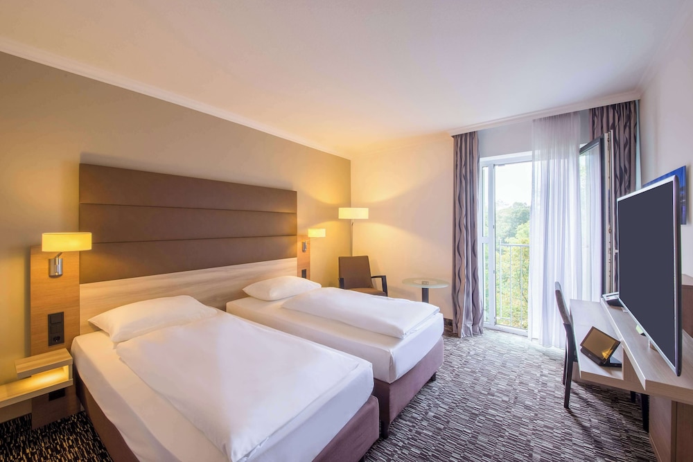 غرفة قياسية بسرير كوين لذوي الإعاقة، Best Western Plus Hotel Koeln City 3/5