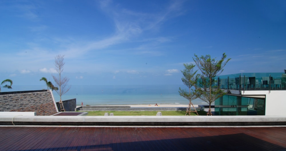 Samui Resotel Beach Resort 56/64
