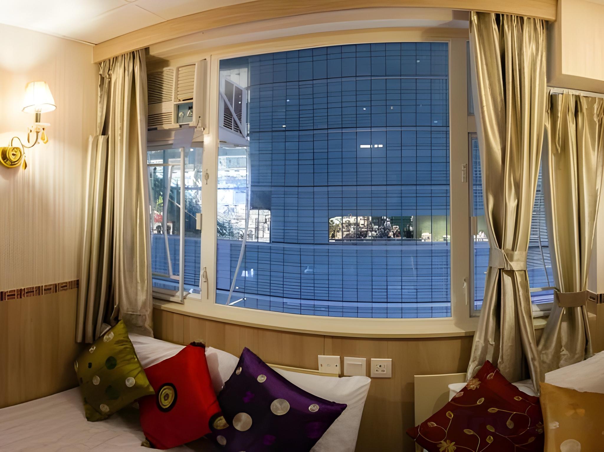 May Fair Guest House 40/40