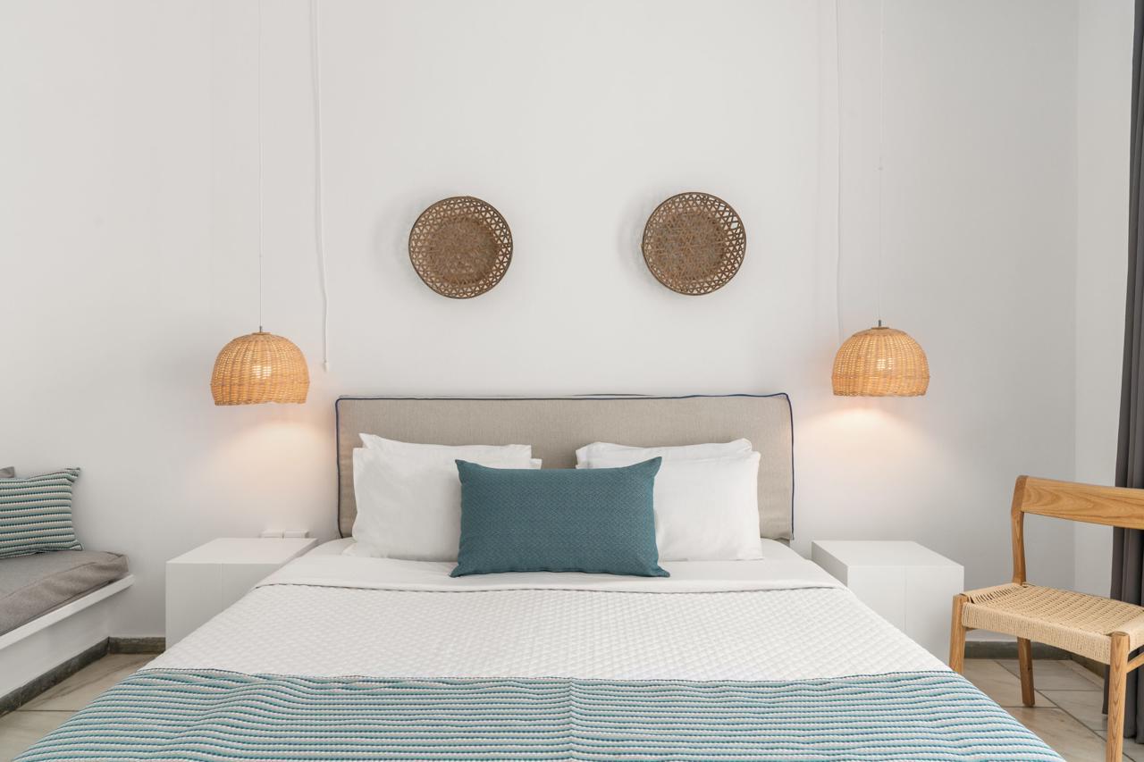 Mr & Mrs White Tinos 9/44