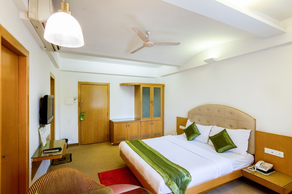 Hotel Niraali Executive 15/65