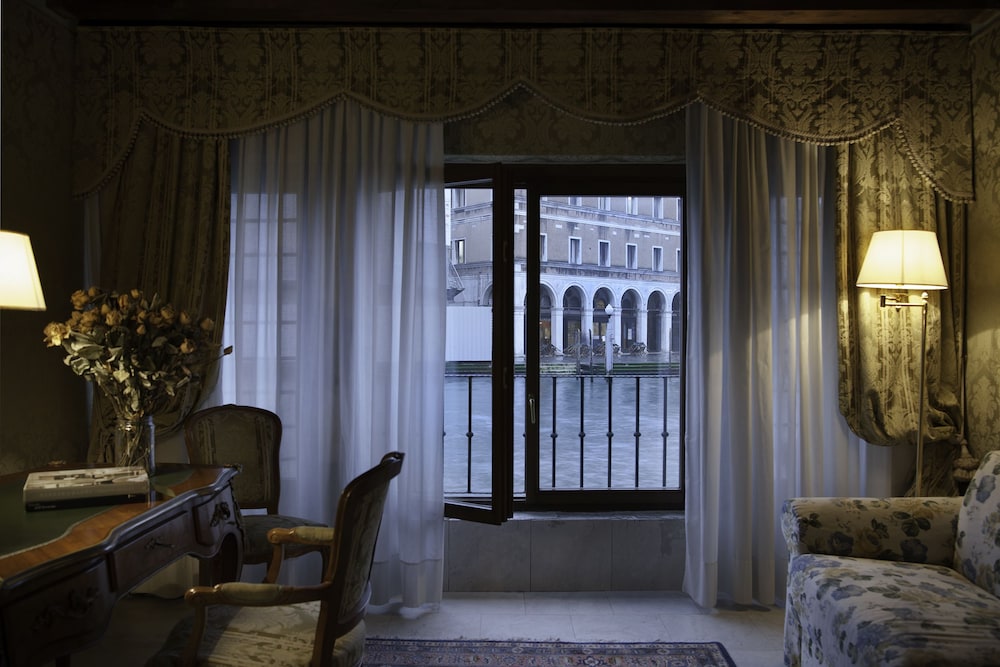 Hotel Al Ponte Antico 29/48