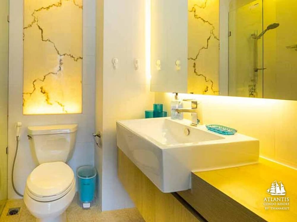 Atlantis Condo And Water Park Pattaya By The Sea 44/50