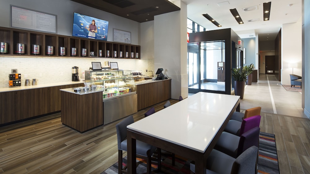 restaurant cafeteria
