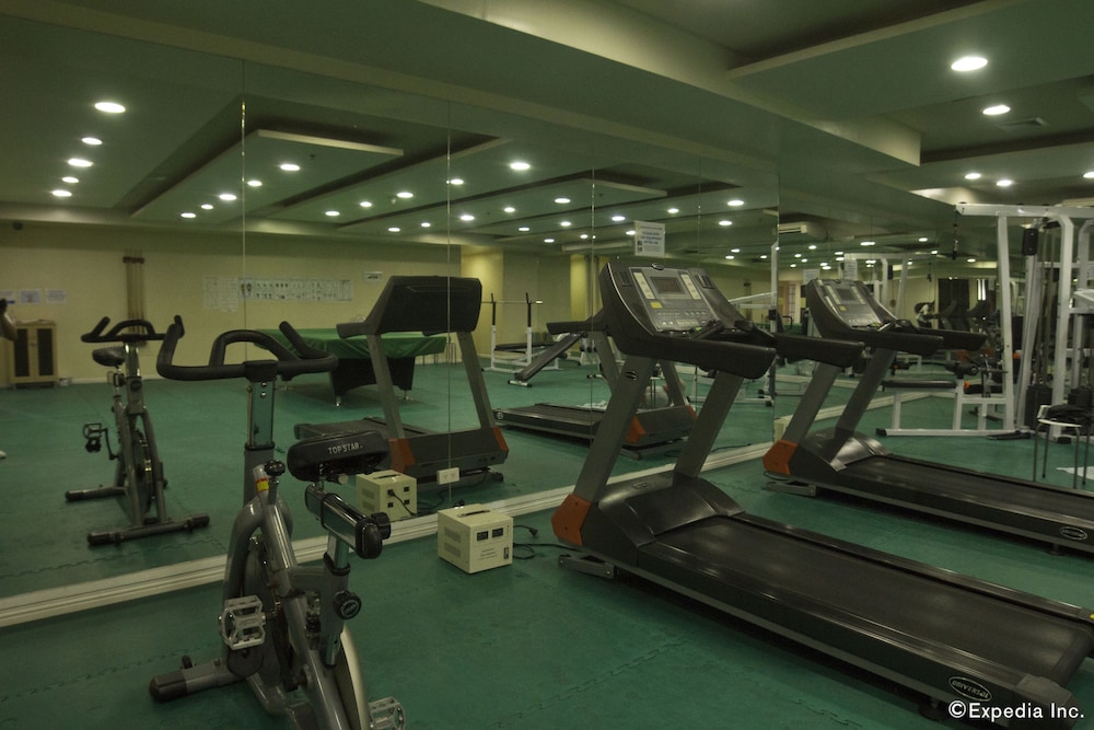 Regency Grand Suites 37/66