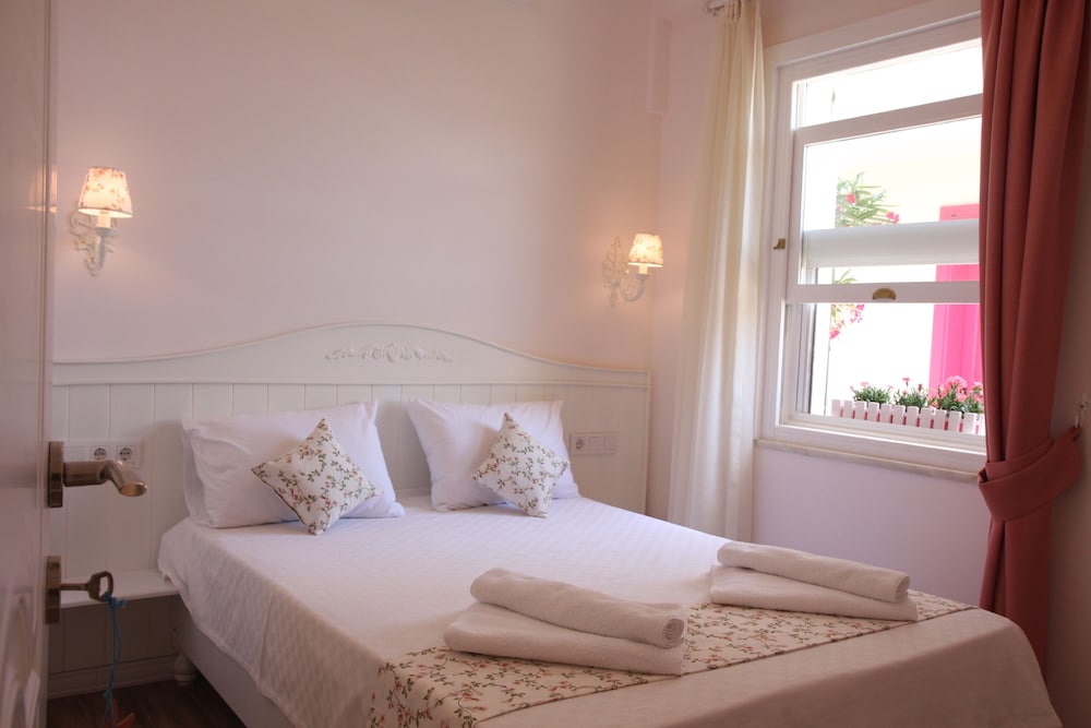 STANDARD, DOUBLE BED