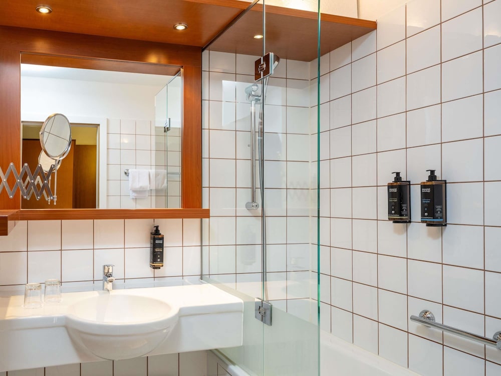 Hotel Mercure Wien Westbahnhof 70/71