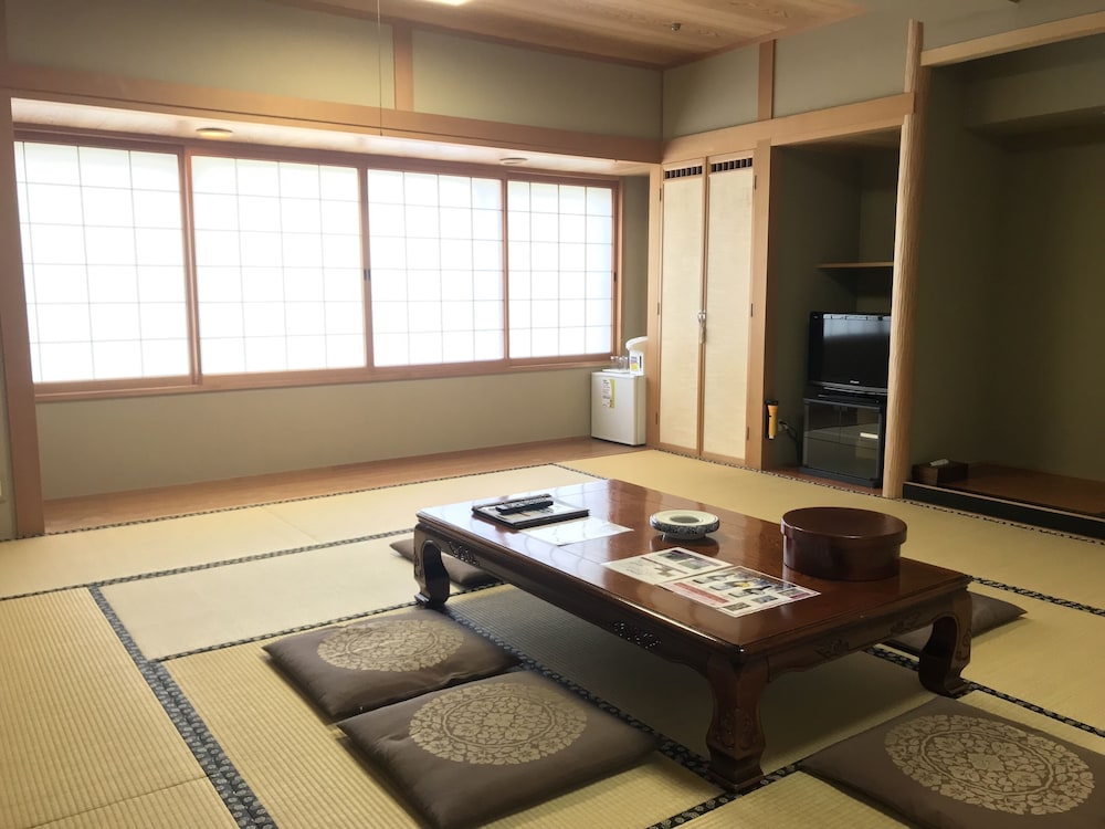 Aomori Winery Hotel 24/48