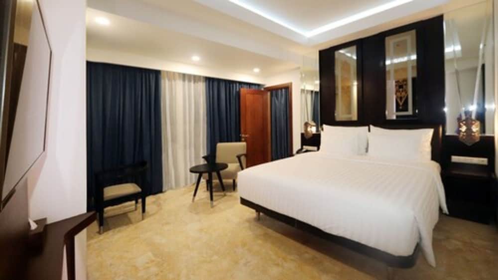 M Bahalap Hotel Palangkaraya 27/67