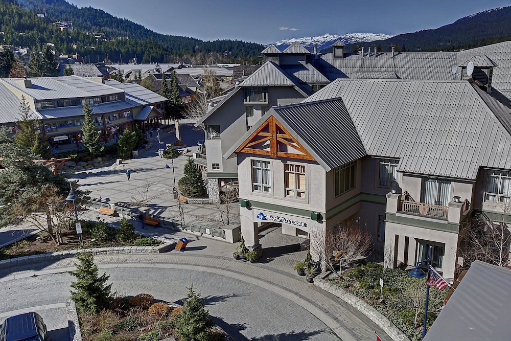 Whistler Peak Lodge 46/53