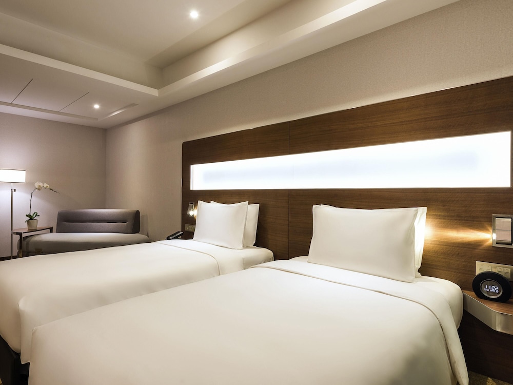Novotel Shanghai Hongqiao 20/59