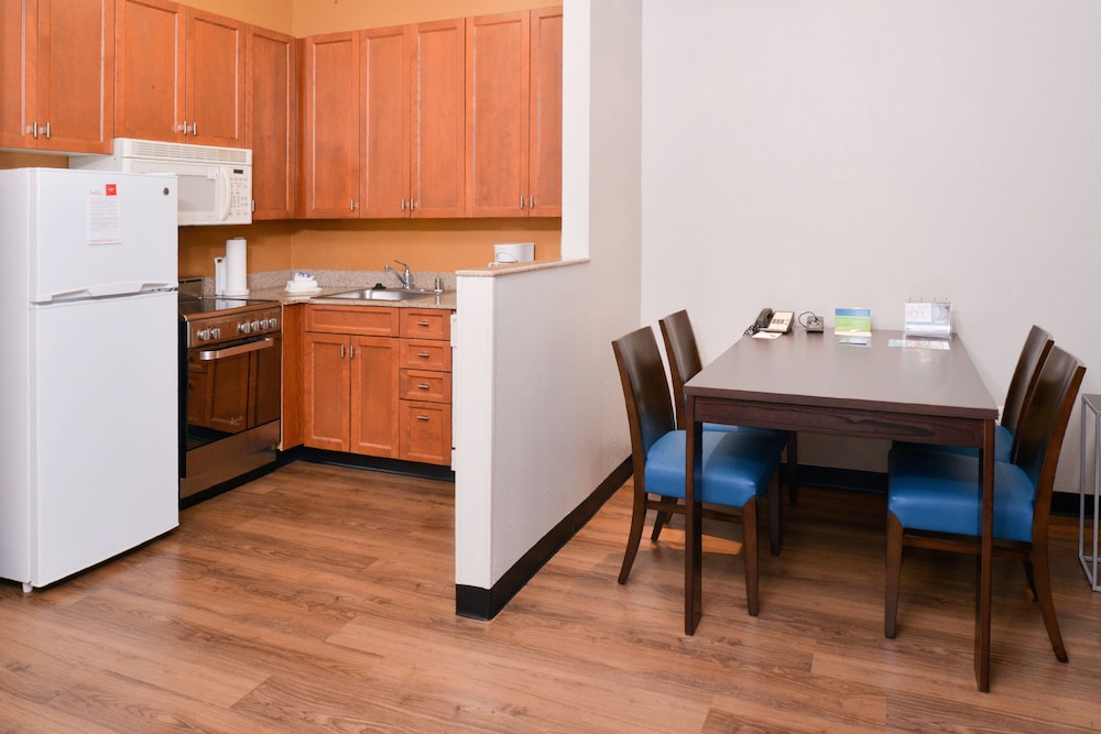 Towneplace Suites Ontario Airport 48/58