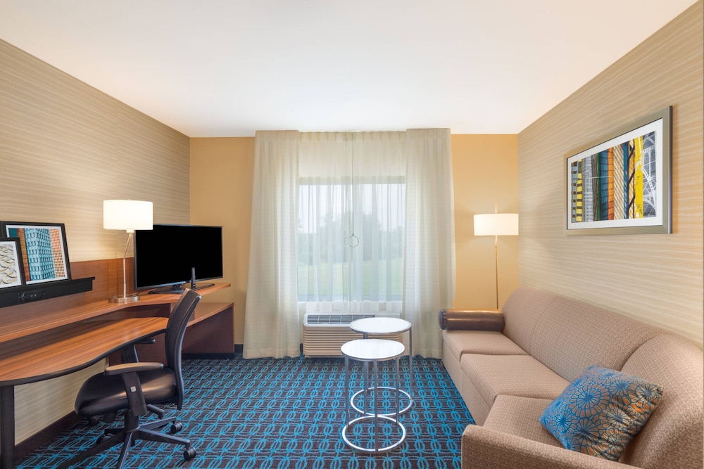 Fairfield Inn And Suites By Marriott Bloomsburg 23/31
