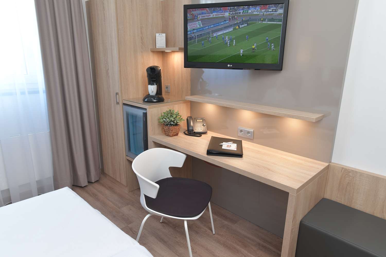 Best Western Queens Hotel Pforzheim-Niefern 6/27