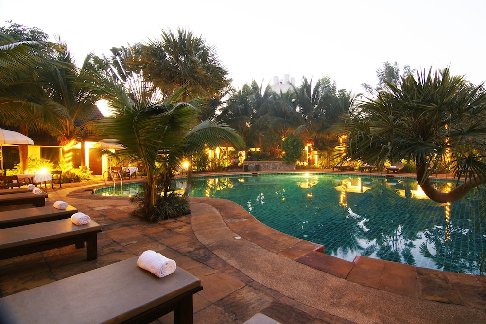 Laluna Resort 37/50