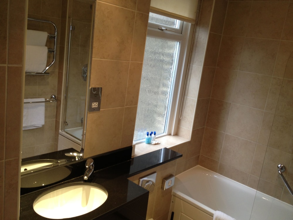Blandford Hotel 63/68