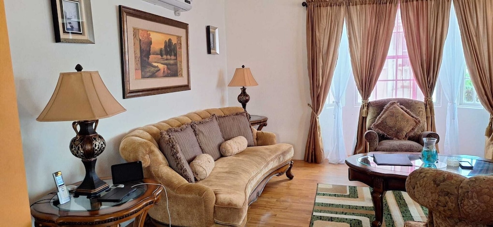 GoBajac Guest Apartments 25/50