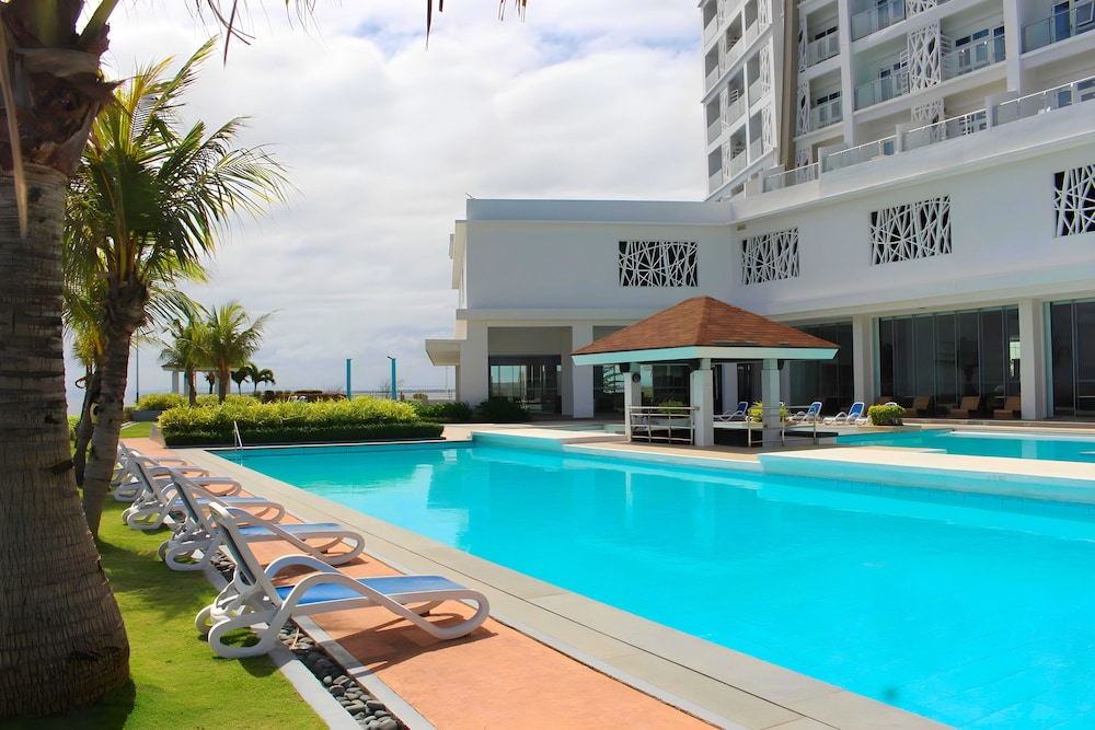 Arterra Hotel and Resort 46/50