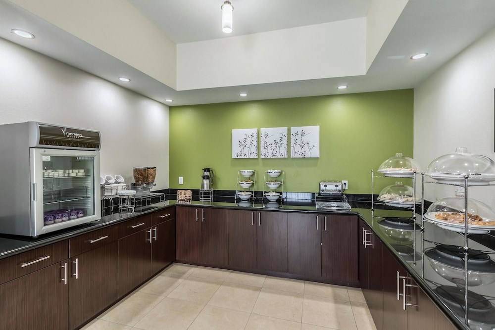 Sleep Inn and Suites College Station Area 43/46