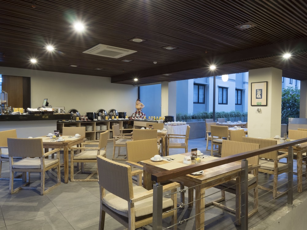 Savvoya Hotel Seminyak 24/27