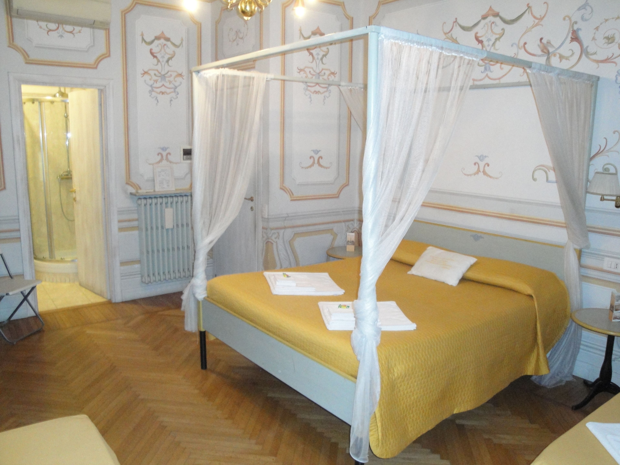 GOLDONI, DELUXE, QUADRUPLE