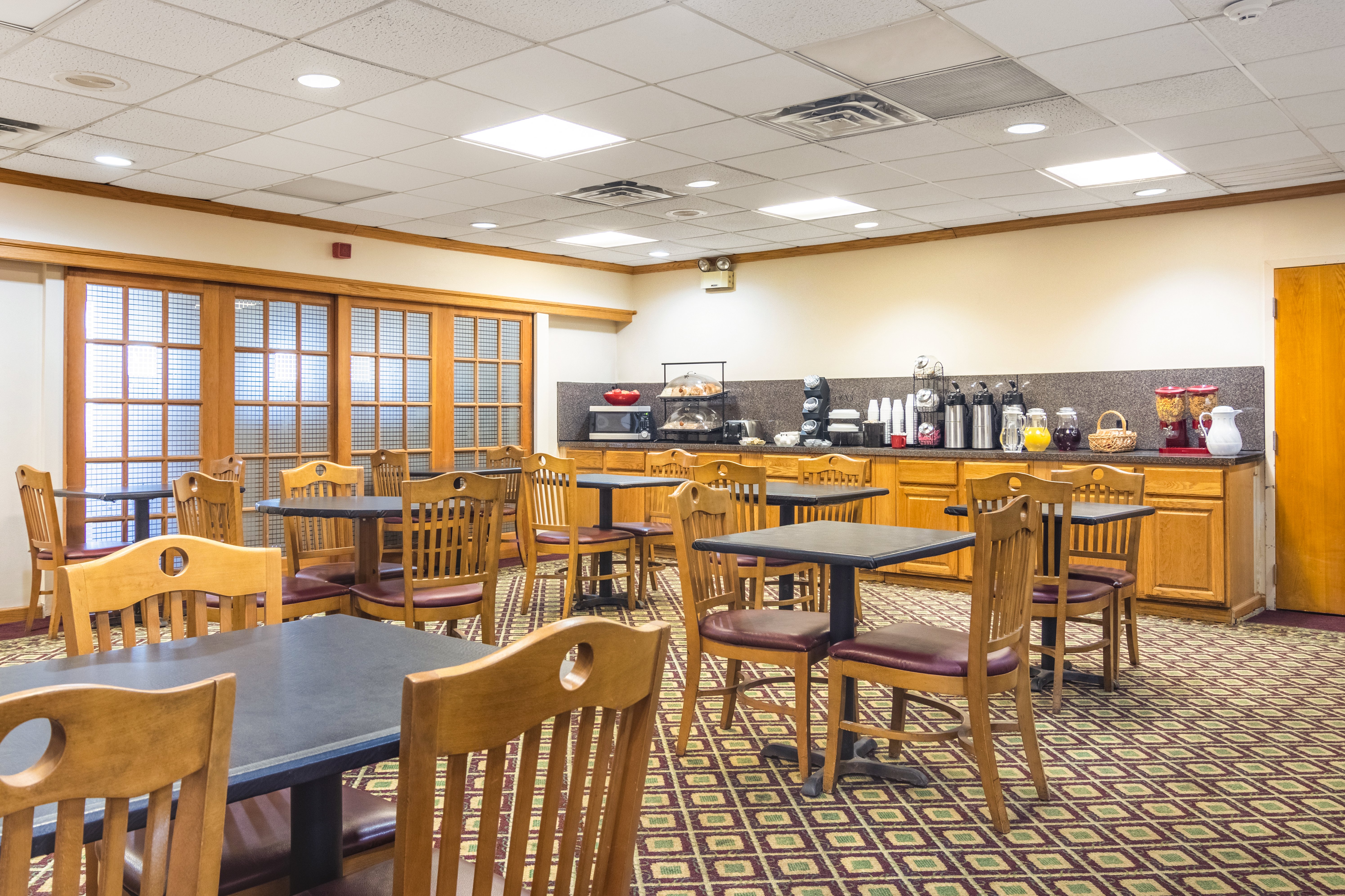 Red Roof Inn Ashtabula Austinburg 22/32