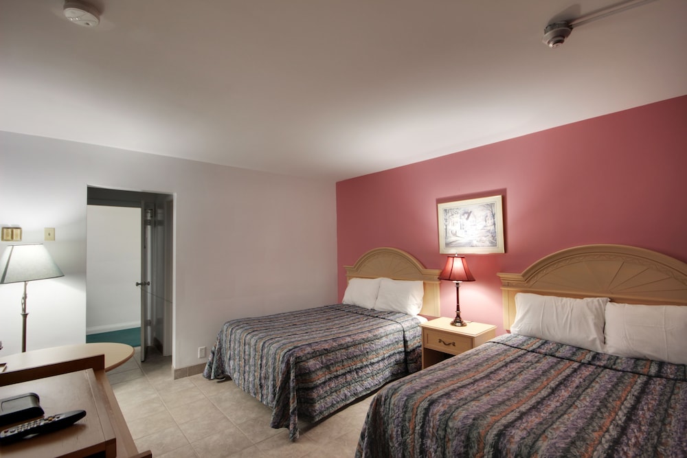 6267 Persepolis Inn 10/70