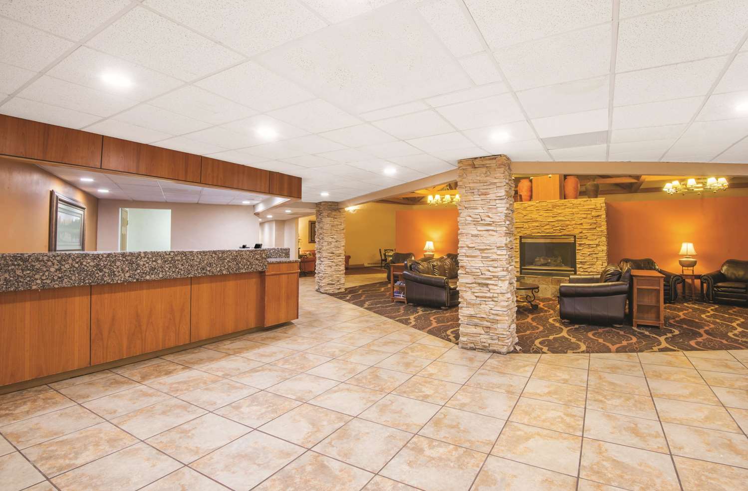 La Quinta Inn & Suites by Wyndham Silverthorne - Summit Co 4/20