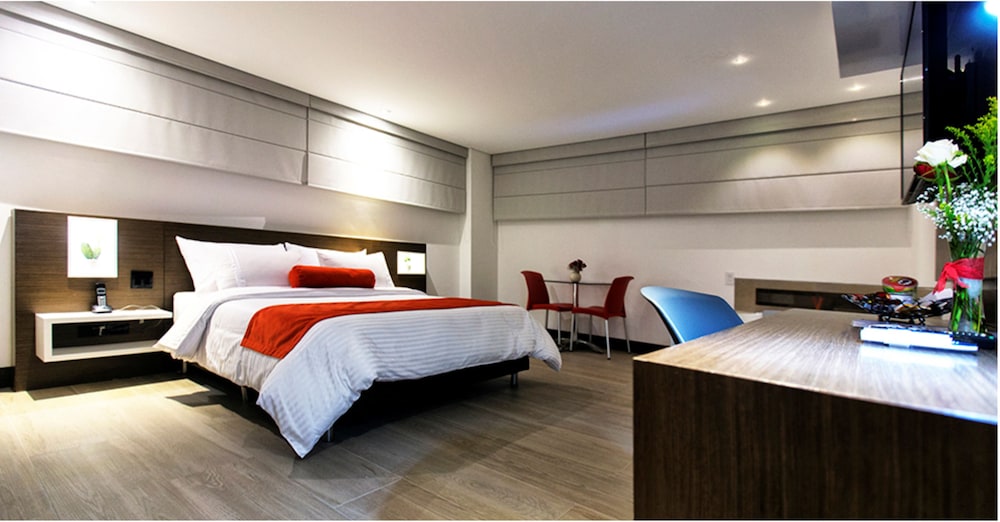 Hotel Loyds 33/64