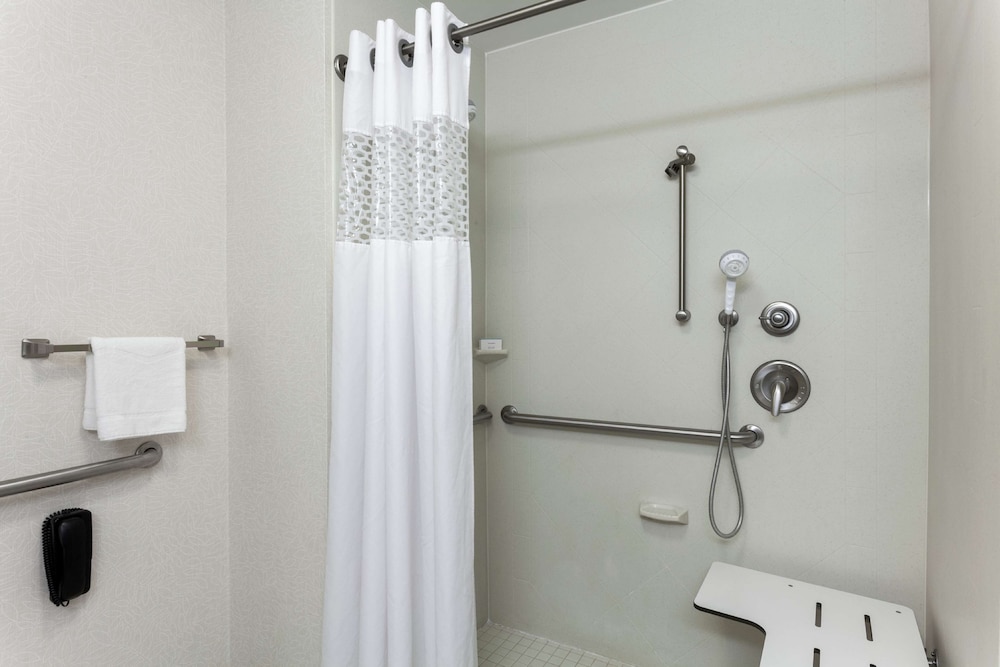 Hampton Inn Ozark 15/43
