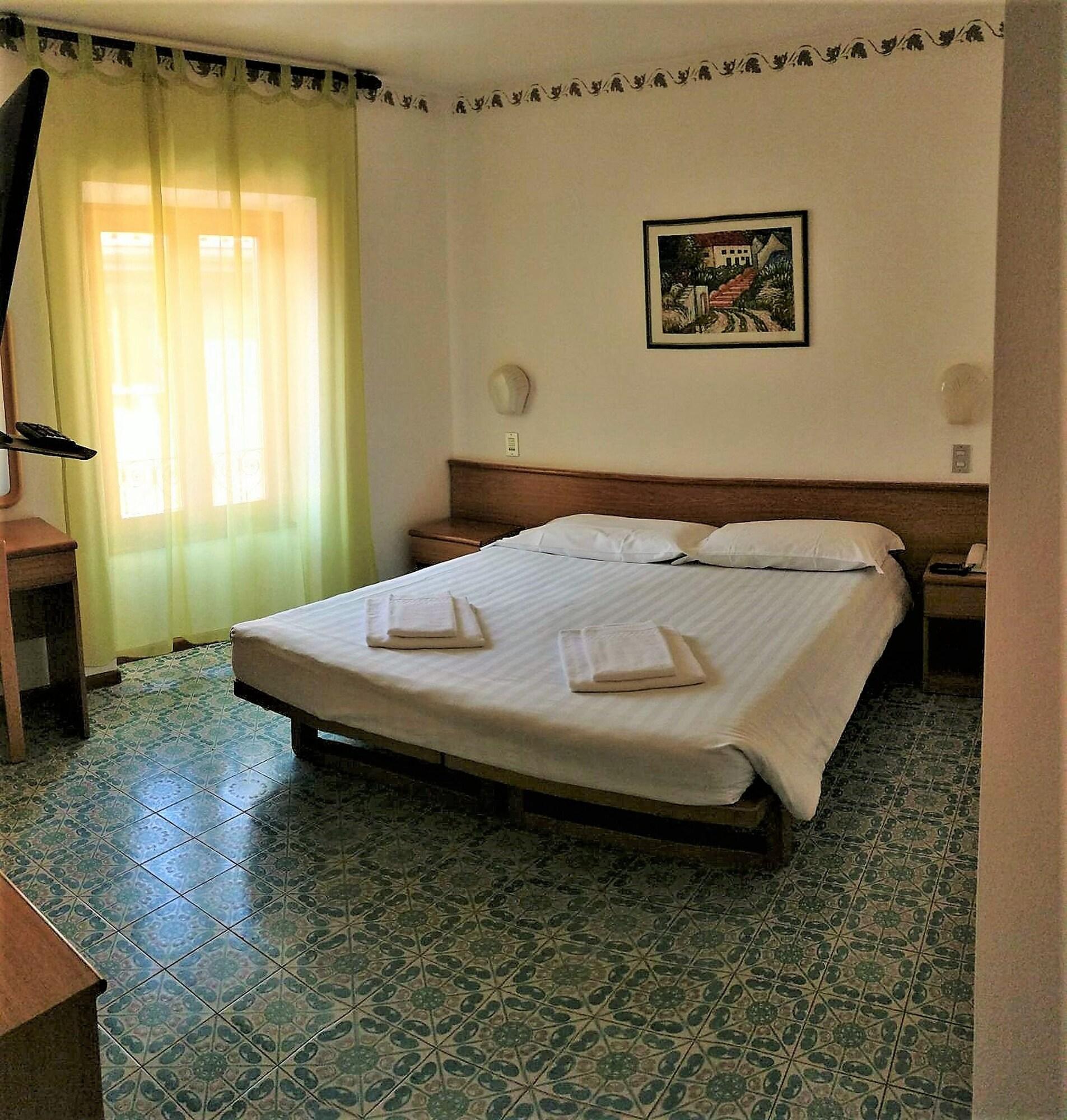 Hotel Modena 8/26