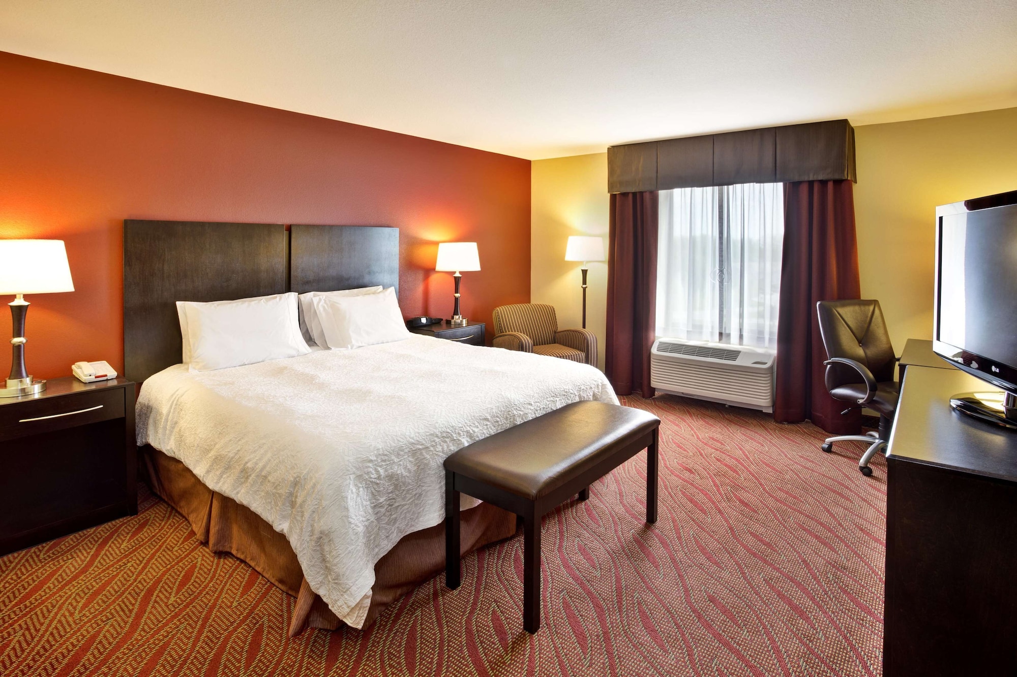 ROOM, KING BED
