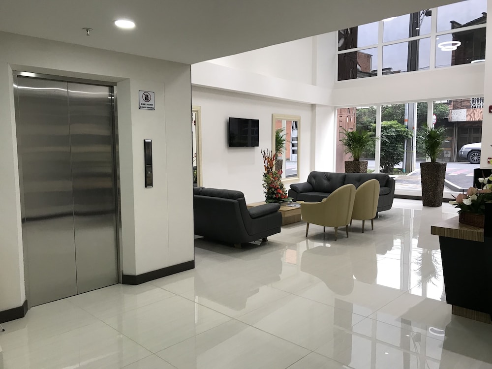Arame Hotel 32/50