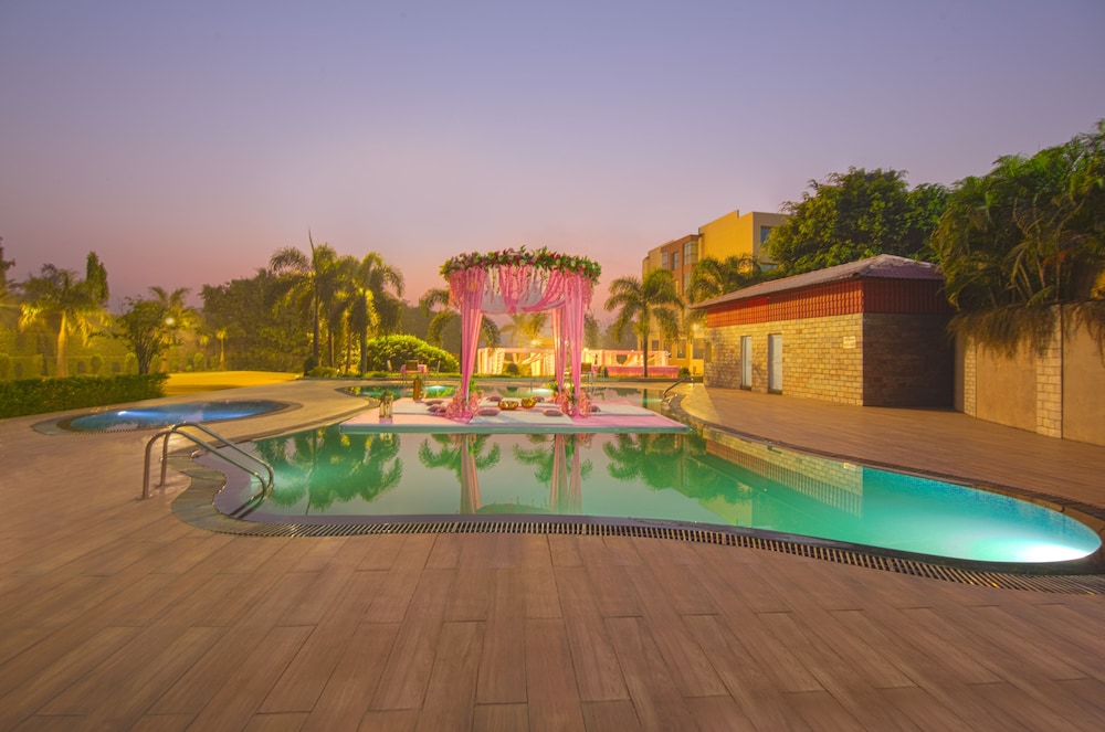 Lemon Tree Hotel Baddi 43/50