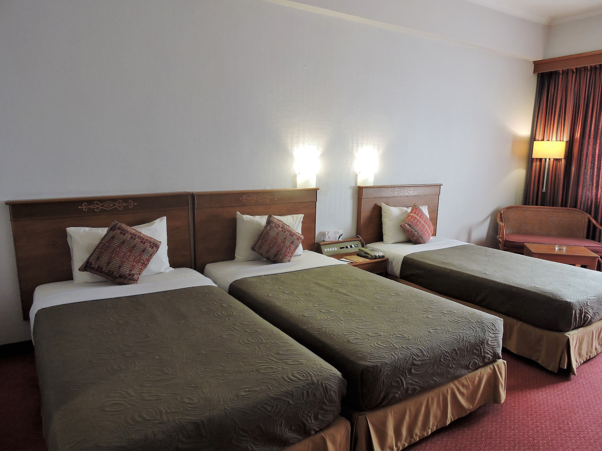 Deluxe, Triple, 3 Beds
