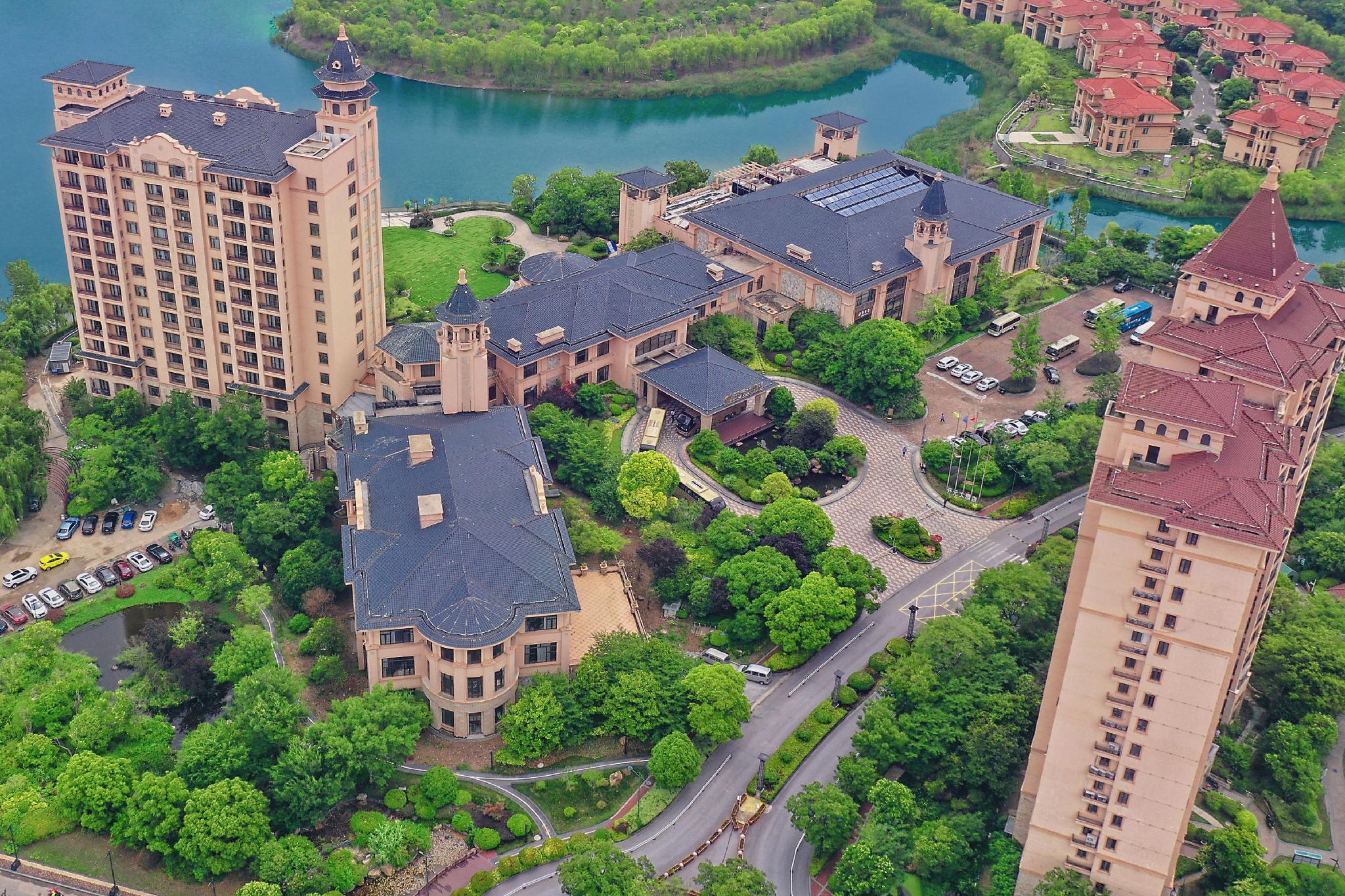 Shangyang Lake New Century Hotel 23/30