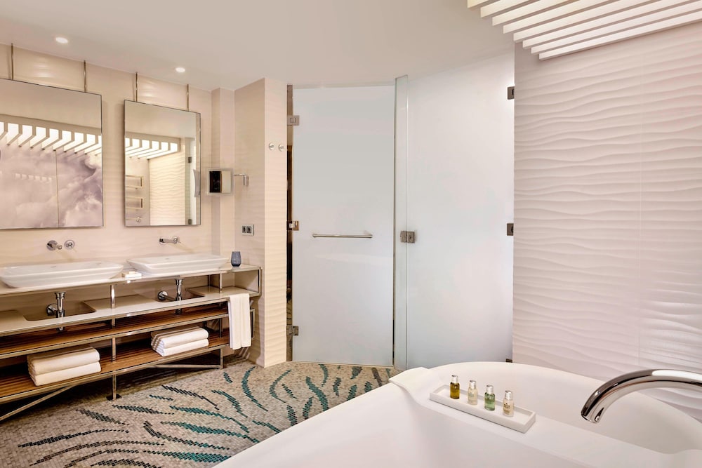 Paragraph Resort Spa Shekvetili Autograph Collection 24/78