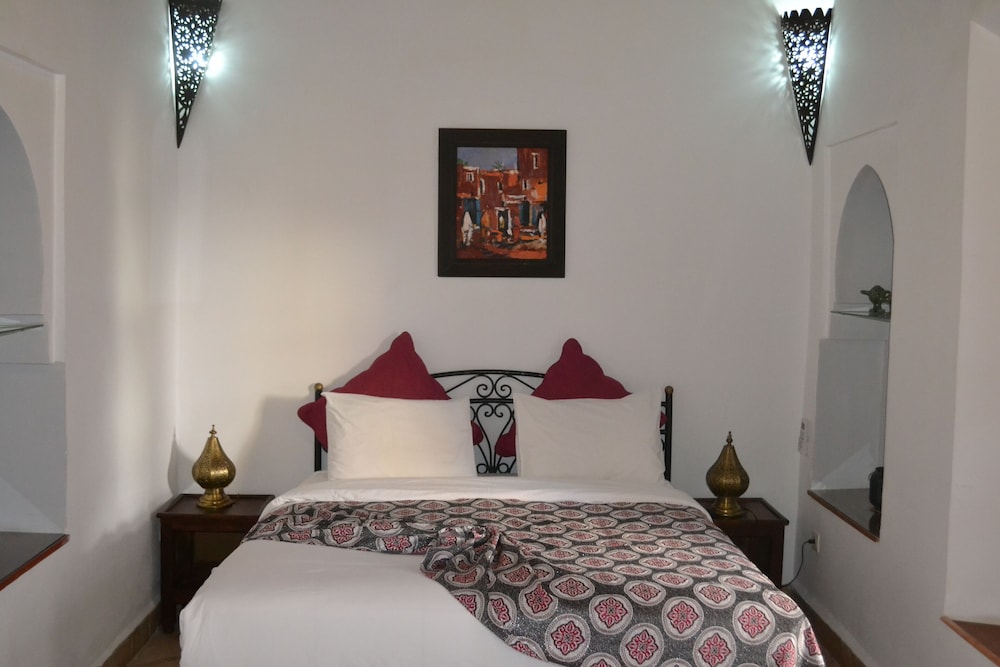 Riad Bayti 12/56