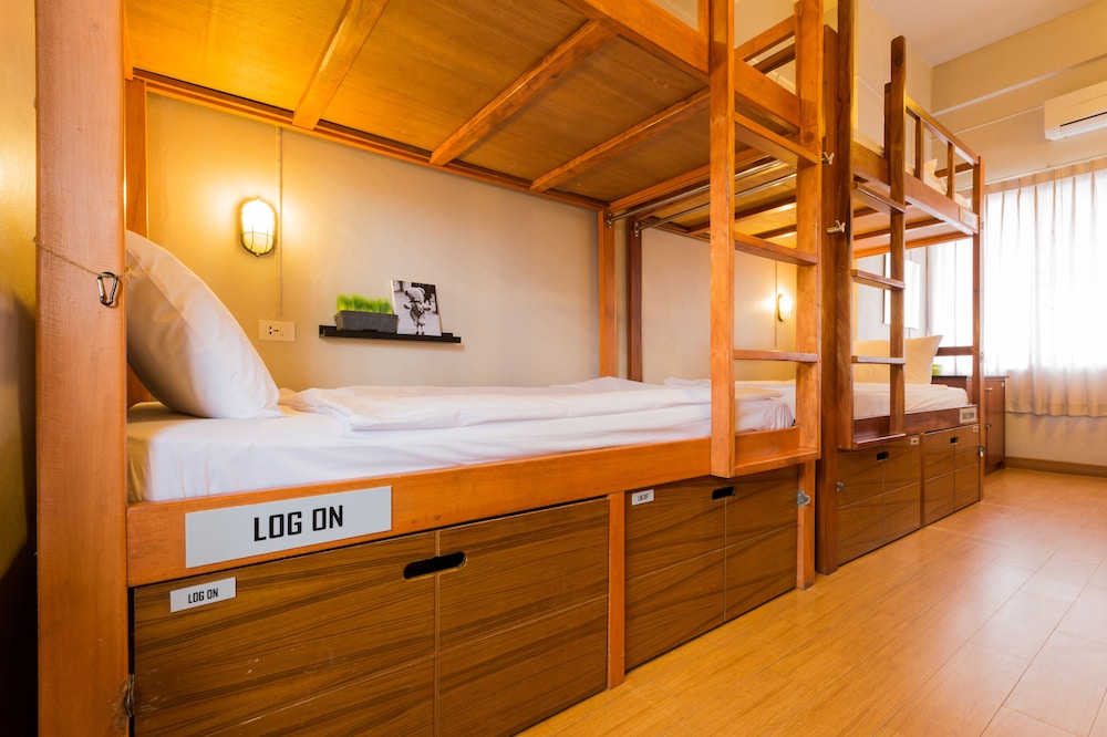 Pak-Up Hostel 22/56
