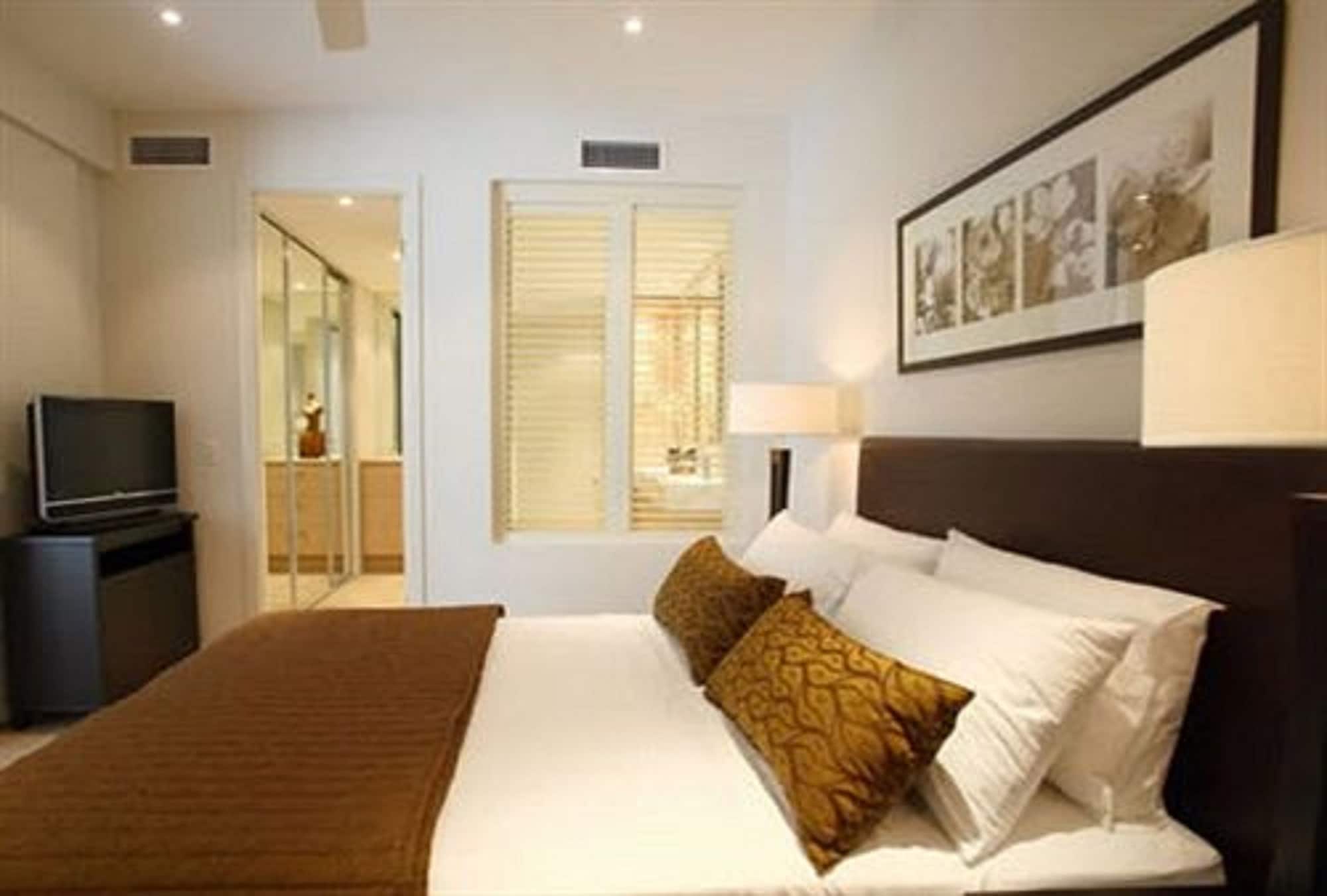 1 Bedroom, Queen Bed, Cypress View