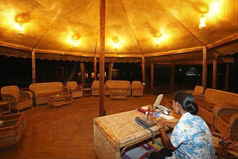 Symphony Palms Beach Resort 27/57