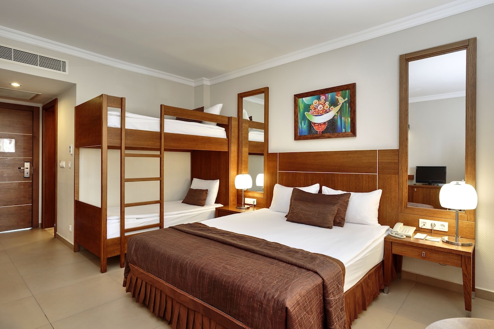 Sunis Elita Beach Resort 10/50