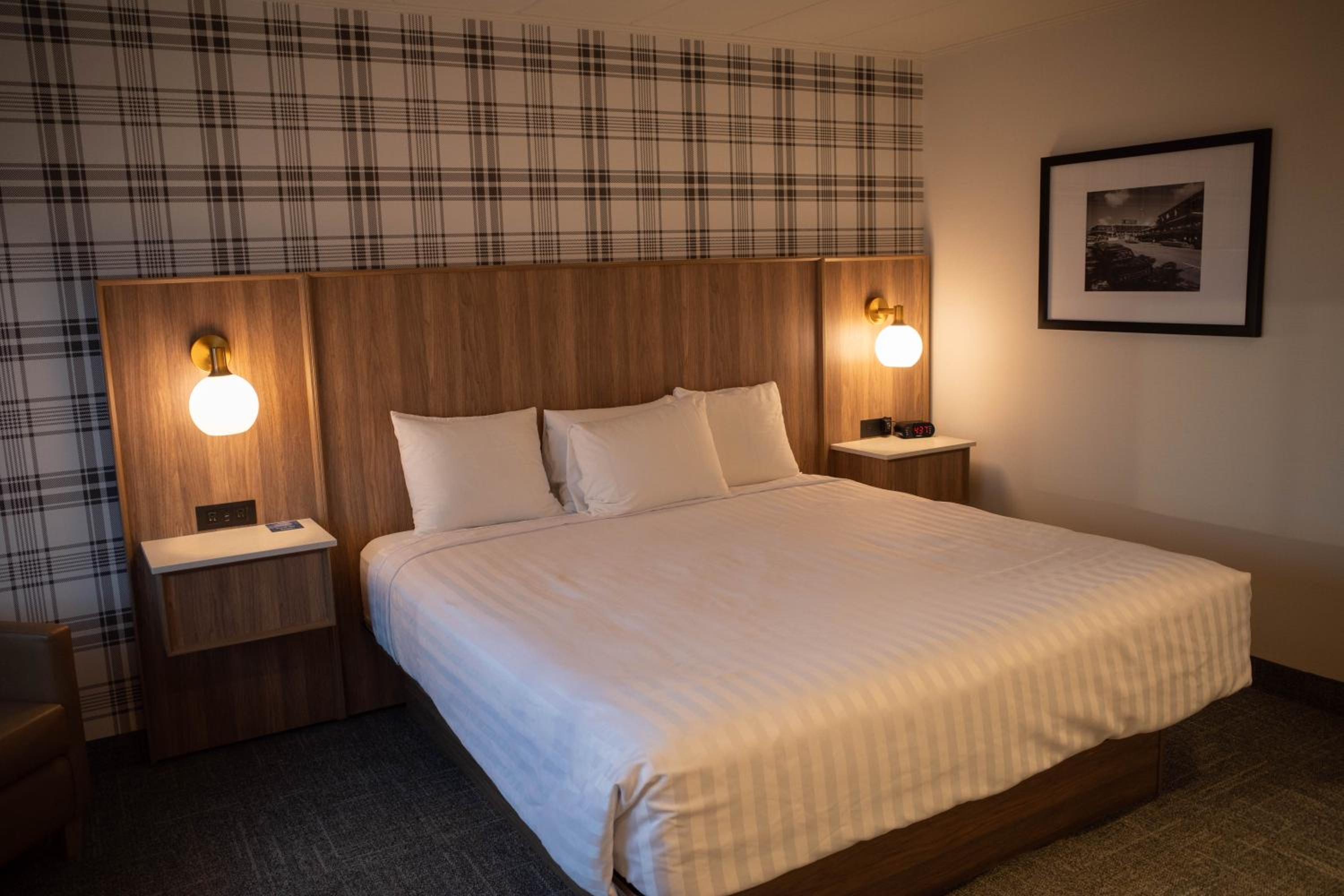 Premium, King Bed, Balcony