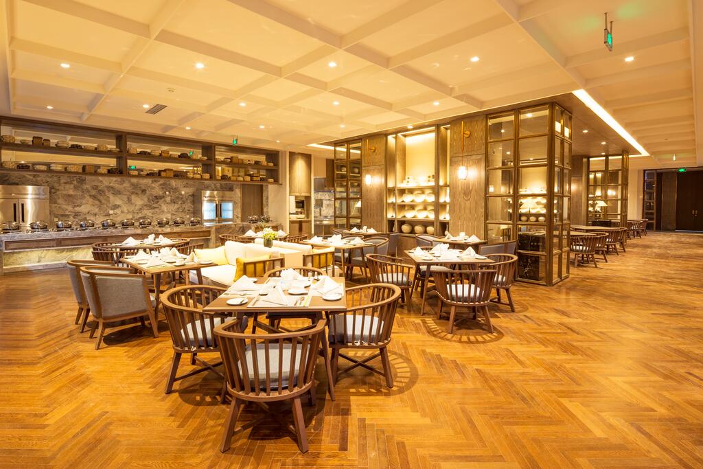 Radisson Chongqing South Hot Spring 24/40