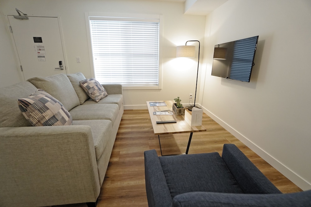 Basecamp Resorts Canmore 32/50