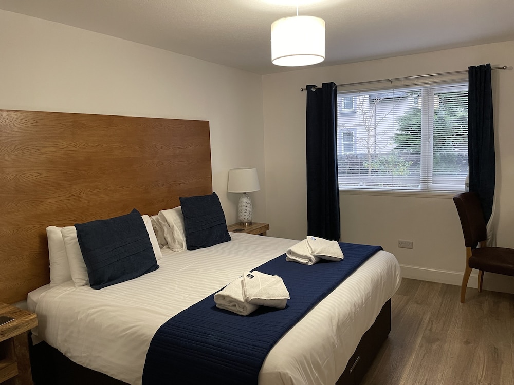 Courtyard, Suite, King Bed