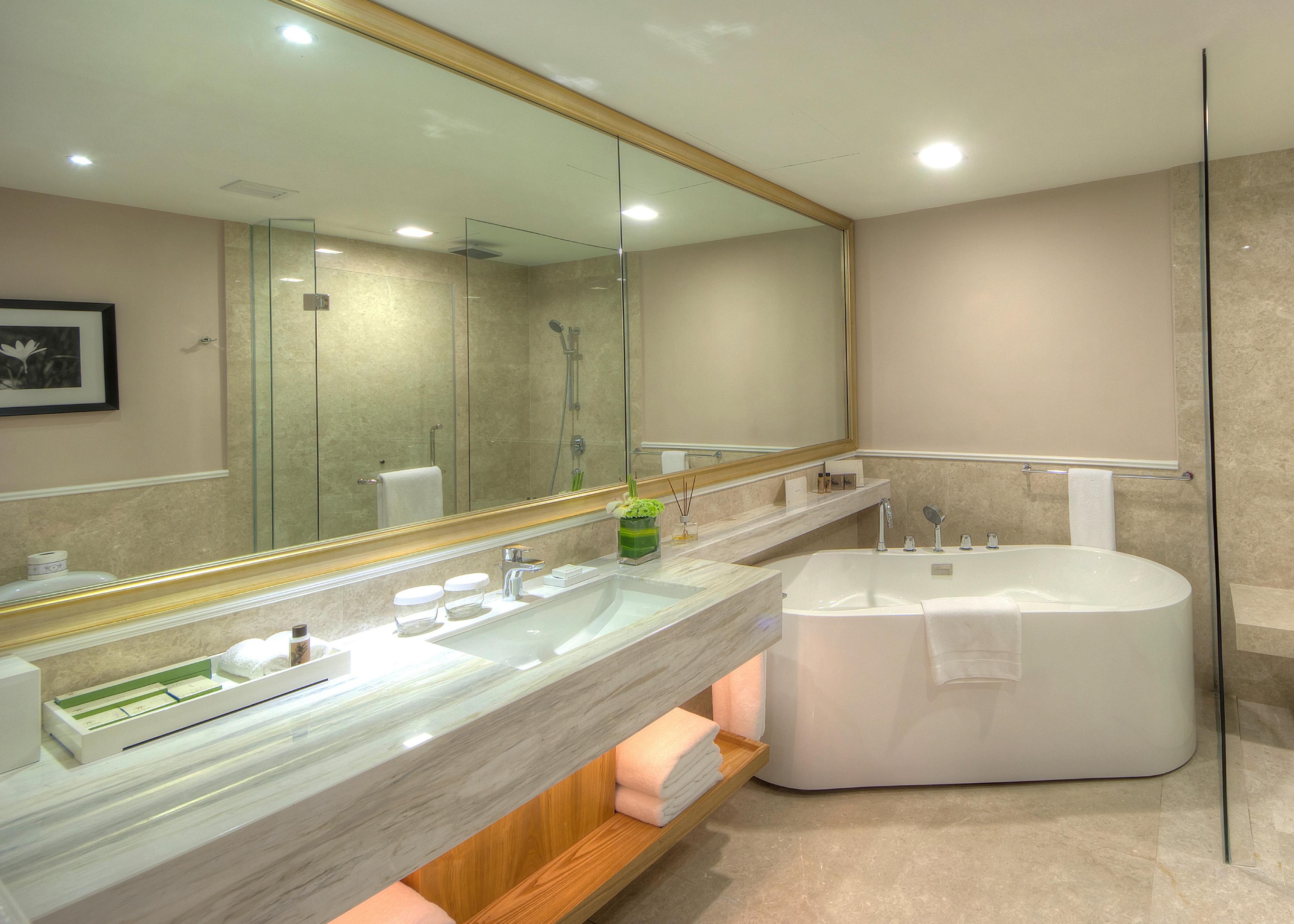 Two Bedroom Suite, The Chateau Spa & Wellness Resort 4/4