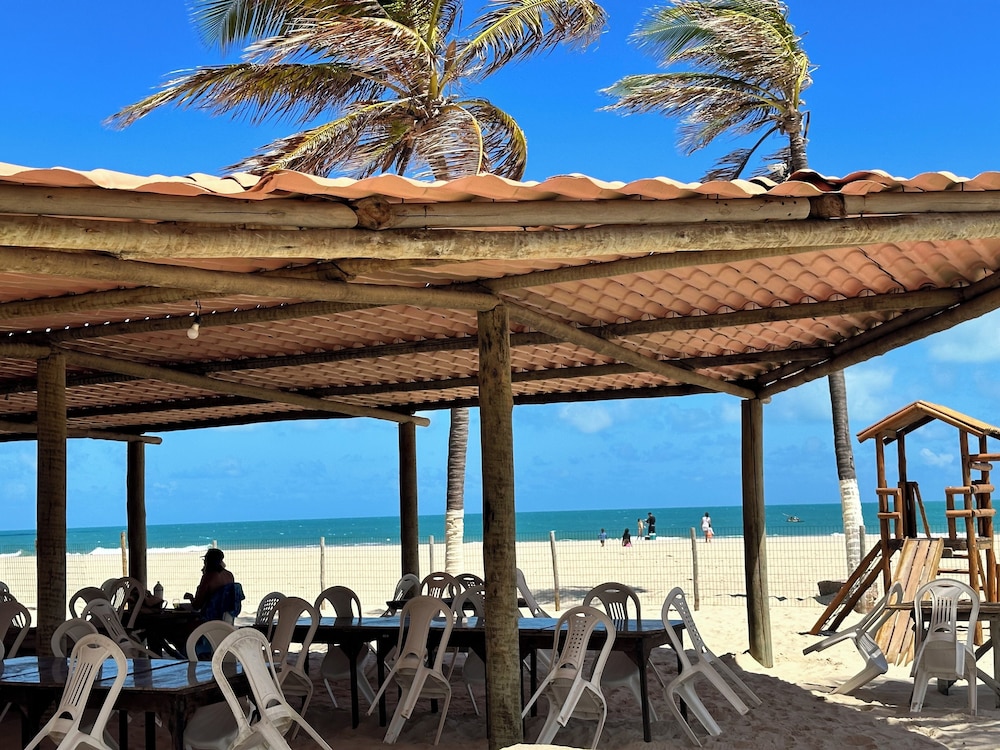 Jangadeiro Praia Hotel 66/67