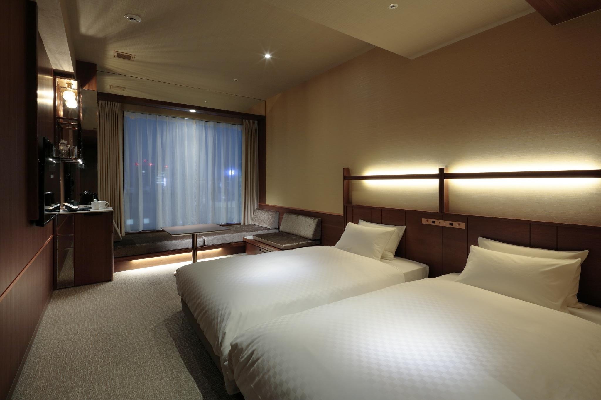 Hollywood, Twin Beds