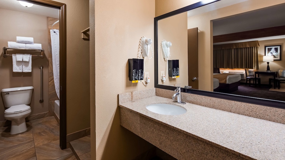 Best Western Weston Inn 17/29